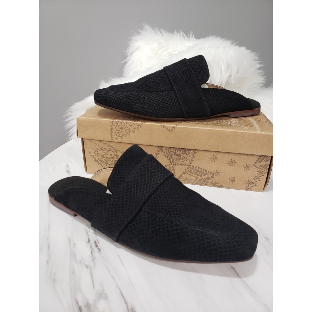 VERY CLEAN SZ 11 FREE PEOPLE At Ease Embossed Loafers Black Suede SLIP ON MULES